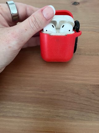 Airpods 2 Apple Blancos y Rojos