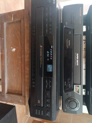 Set audio Sony e lettore DVD Panasonic Nero