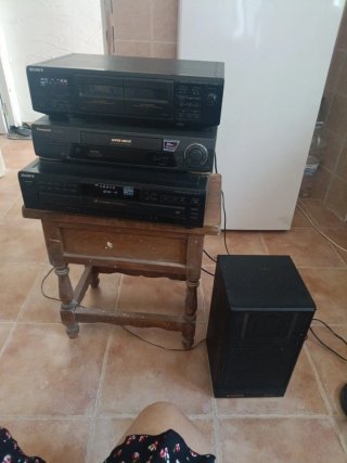Set audio Sony e lettore DVD Panasonic Nero