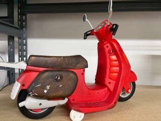 Moto Nancy Scooter Roja y Marrón