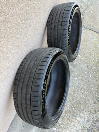Michelin Pilot Sport 5 215/45 ZR 17