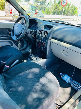 Renault Clio 2002