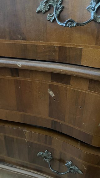Escritorio antiguo de madera para restaurar