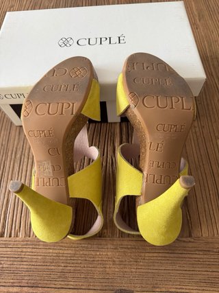 Sandalias tacón Cuplé lima