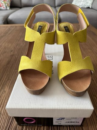 Sandalias tacón Cuplé lima
