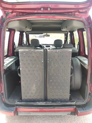 Furgoneta Renault Kangoo adaptada para minusválido