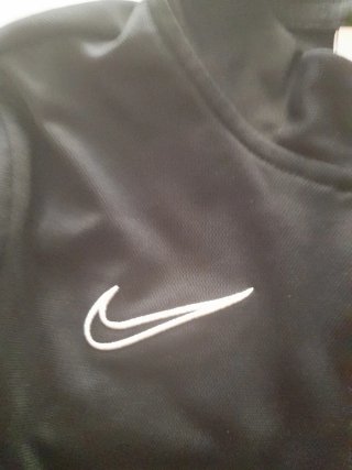 Chaqueta deportiva Nike mujer negra