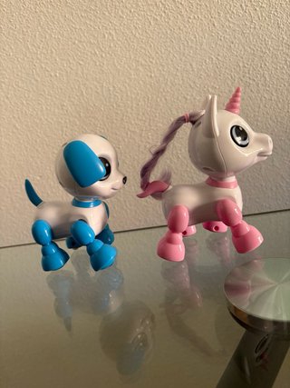 Perro y unicornio robot