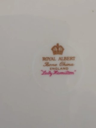 Set piatti Royal Albert Lady Hamilton