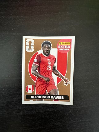 Cromo Extra Bronce Alphonso Davies Mundial Panini
