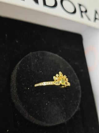 Anillo Pandora Corona Tiana Disney Dorado