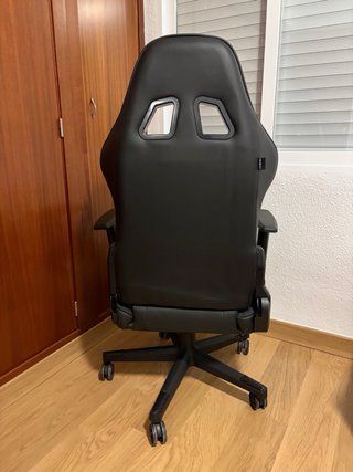 Silla Newskill Ergonómica Negra Reclinable