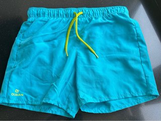 Lote Verano Niño 3-4 Años: Bañadores y Camiseta