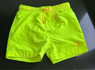 Lote Verano Niño 3-4 Años: Bañadores y Camiseta