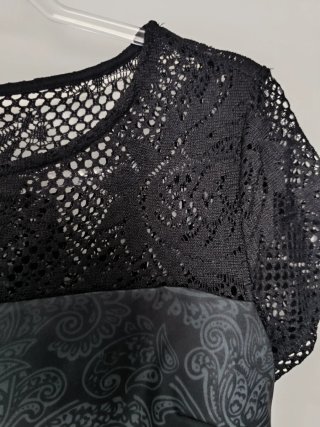 Vestido Desigual Negro con Estampado Multicolor