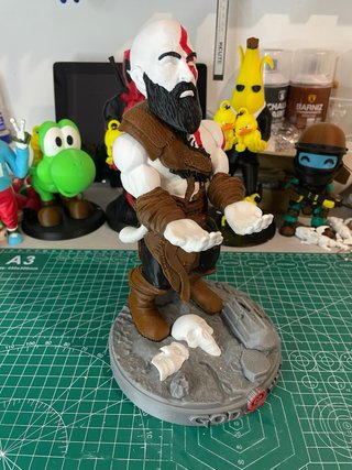 Soporte Kratos Impresión 3D Mando PS5 xbox switch