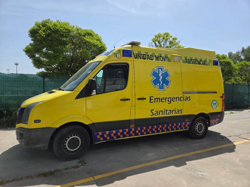 AMBULANCIA Volkswagen Crafter 2012 - foto 1