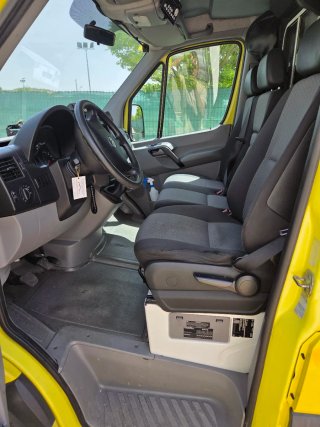 AMBULANCIA Volkswagen Crafter 2012