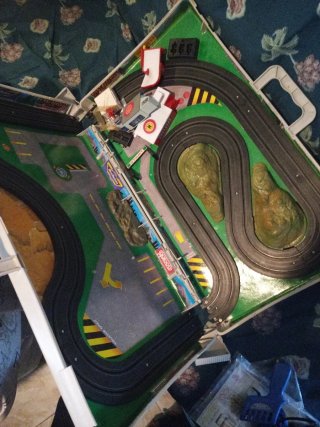 MALETIN CIRCUITO DE VELOCIDAD MICRO MACHINES 1990