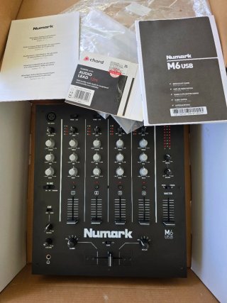 Mixer Numark M6 USB Mezclador DJ