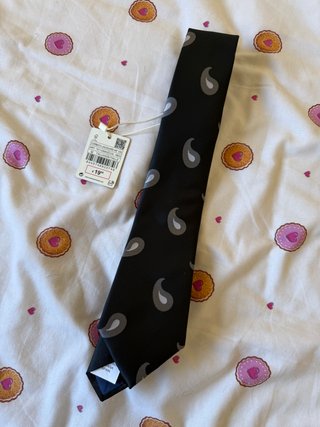 Corbata Álvaro Moreno Negra Gris Paisley