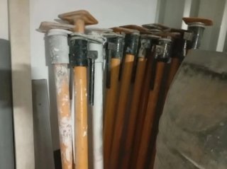 Puntales de obra metálicos  2/3 MTS  10 unidades