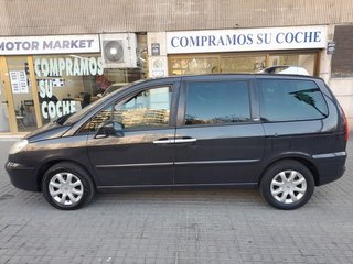 Peugeot 807 ST 2.2 HDI