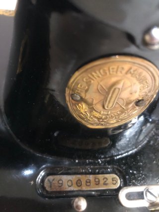 Máquina de coser Singer antigua