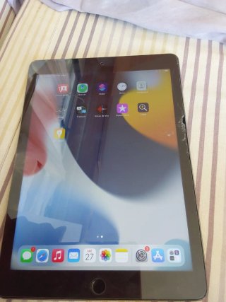 iPad grigio come nuovo