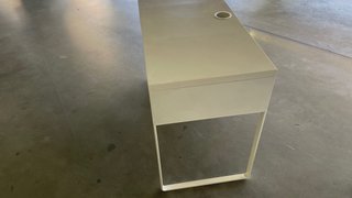 Escritorio IKEA MICKE blanco