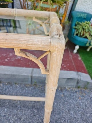 Consola Faux Bambú