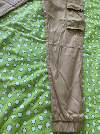 Pantalón Cargo Bershka Beige Hombre Talla XS