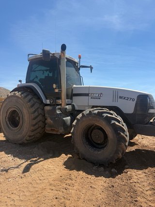 Tractor Case MX270 Magnum