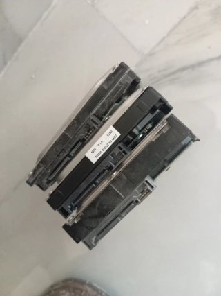 3 Discos Duros SATA Hitachi y Seagate