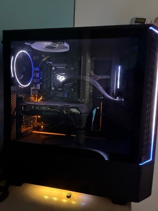PC Gaming Negro con RGB
