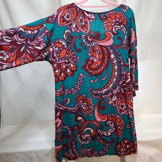 Vestido estampado paisley Stradivarius
