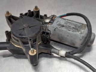 ELEVALUNAS DELANTERO IZQUIERDO NISSAN PRIMERA BER