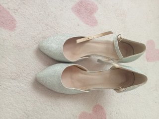 Zapatos de tacón plateados talla 38