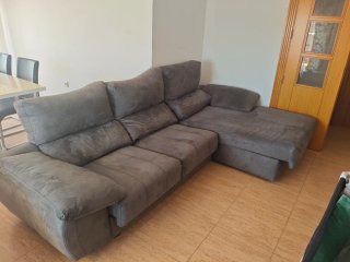 Sofá chaise longue gris tela