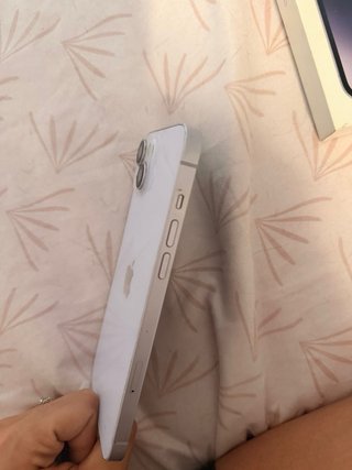 iPhone 14 Plus con caja salud de bateria 75