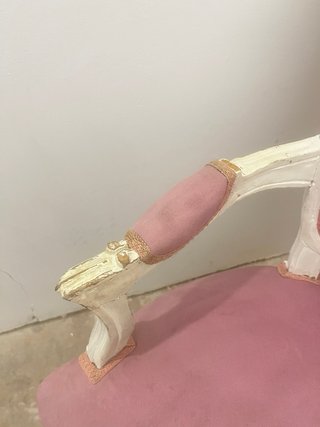 Sillón vintage rosa y blanco