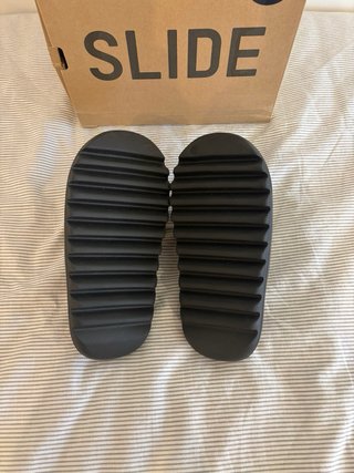 Adidas Yeezy Slide Onyx Talla 39 HQ6448