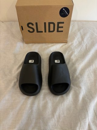 Adidas Yeezy Slide Onyx Talla 39 HQ6448