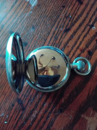 Reloj de bolsillo antiguo grande