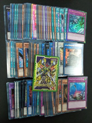 Lote +100 Cartas Yu-Gi-Oh!
