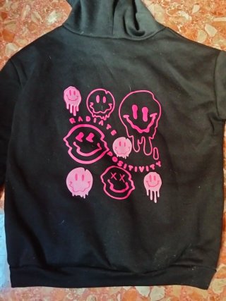 Sudadera Deportiva Talla M y L Y mucho más