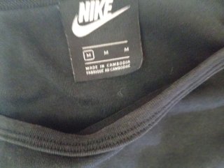 Top Nike Negro Talla M