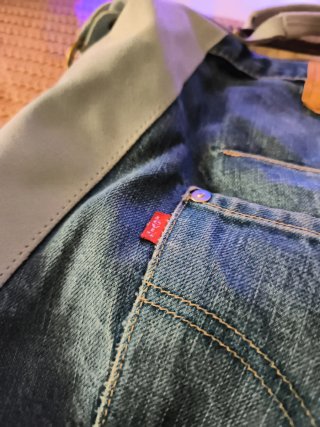 Bolso Levis customizado ante celeste