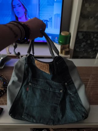 Bolso Levis customizado ante celeste