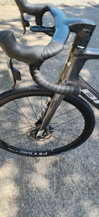 Bicicleta de carretera BH G8 talla L.